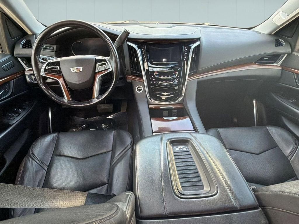 2019 Cadillac Escalade Luxury
