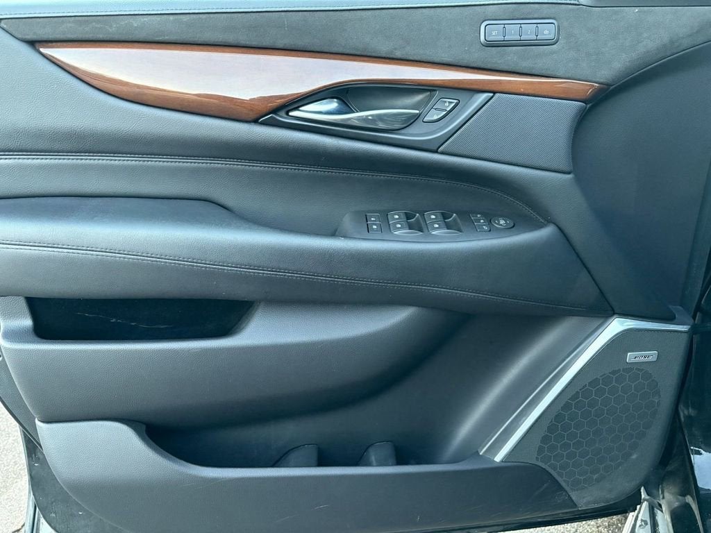 2020 Cadillac Escalade Luxury