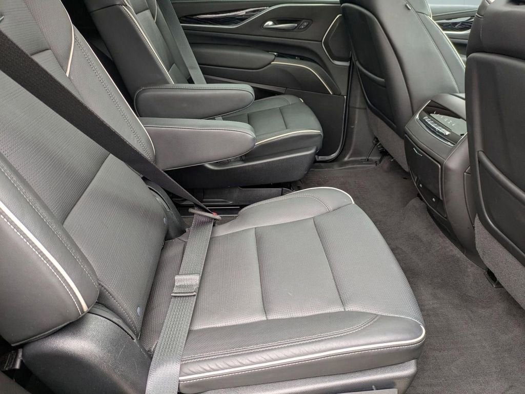 2023 Cadillac Escalade Sport