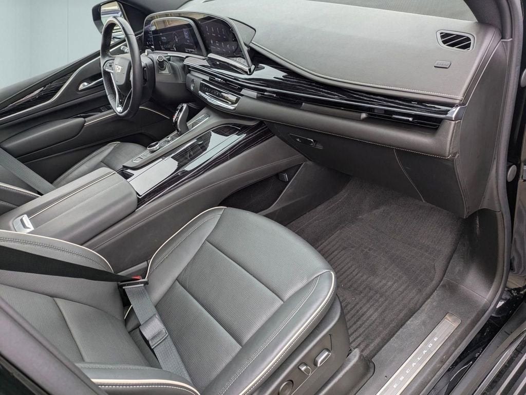 2023 Cadillac Escalade Sport