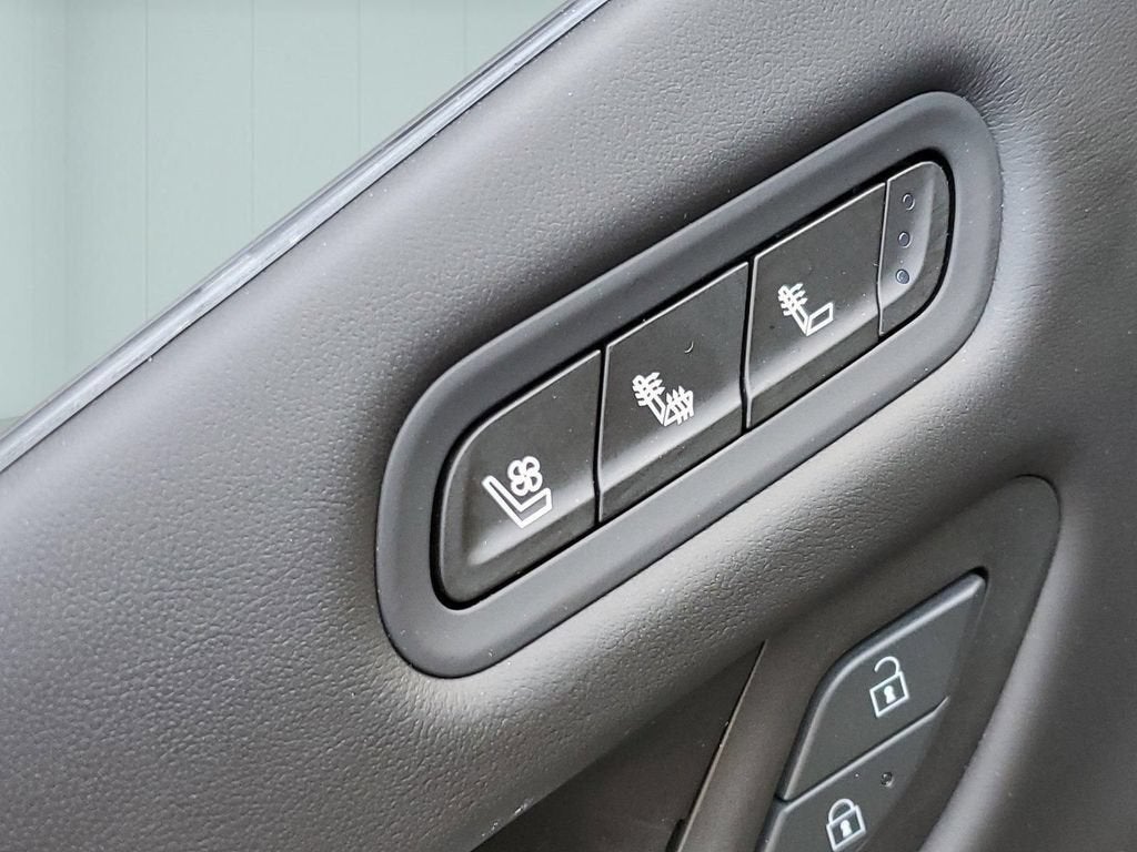 2023 Cadillac Escalade ESV 4WD Sport Platinum