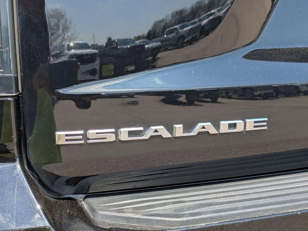 2025 Cadillac Escalade Luxury