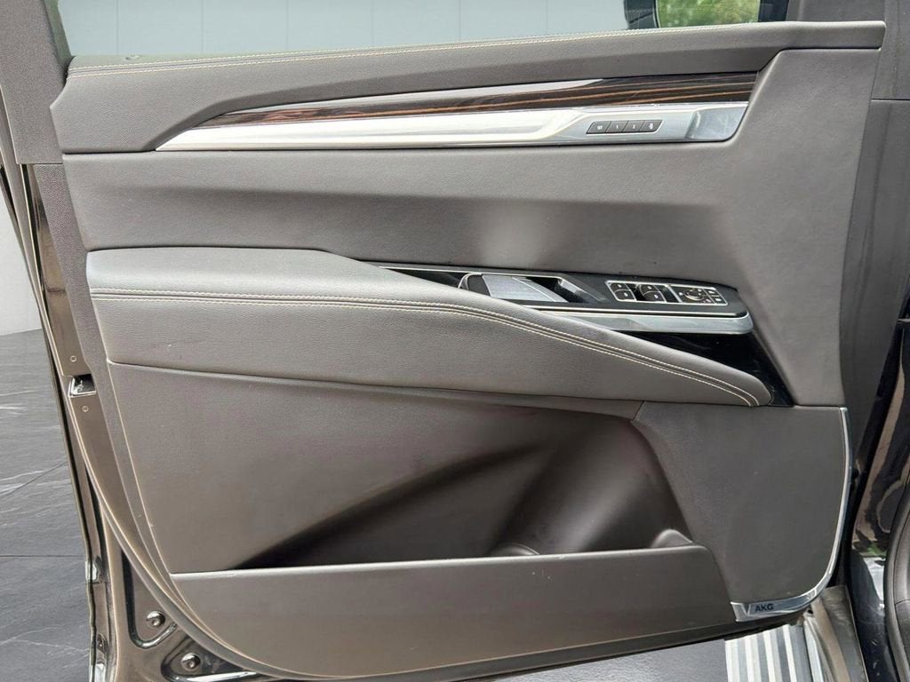 2025 Cadillac Escalade Premium Luxury
