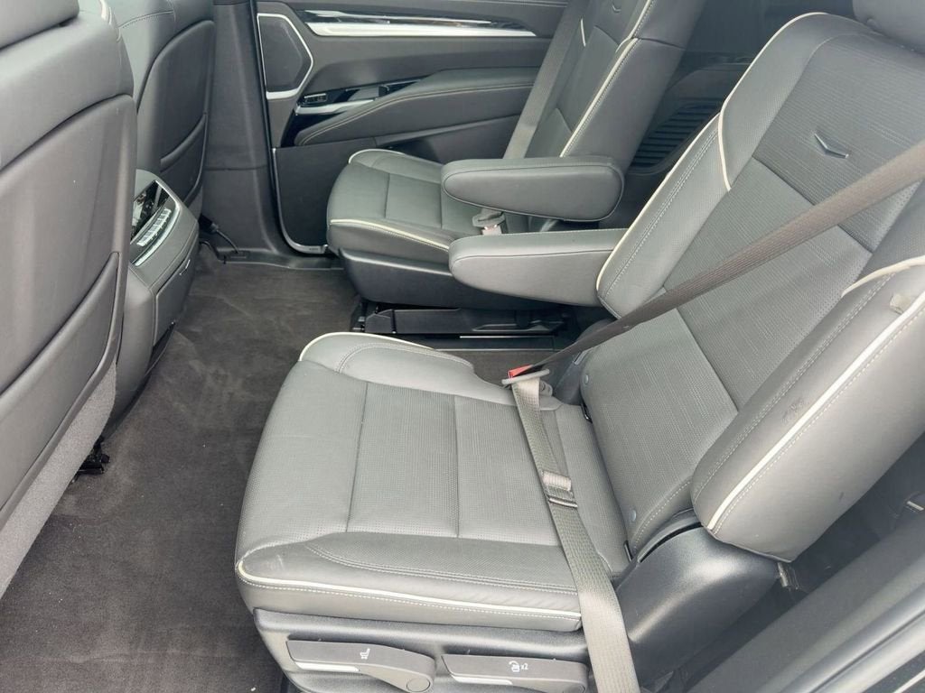 2025 Cadillac Escalade Sport