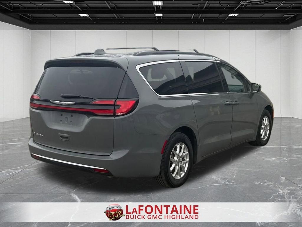 2022 Chrysler Pacifica Touring L