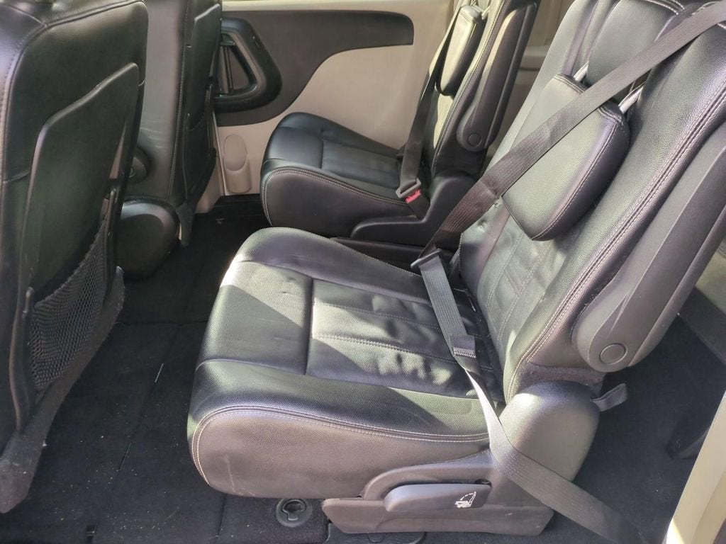 2014 Chrysler Town & Country Touring