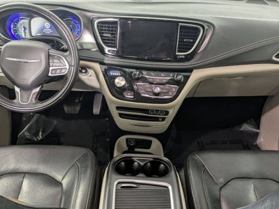 2022 Chrysler Pacifica Hybrid Touring L