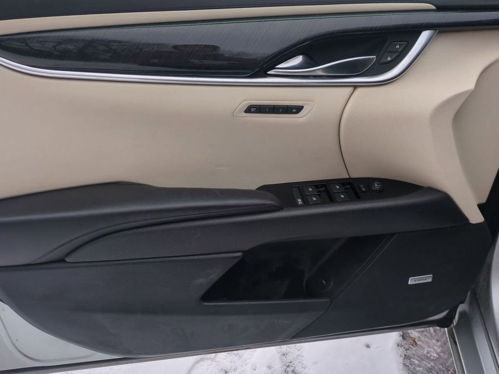 2017 Cadillac XTS Platinum V-sport