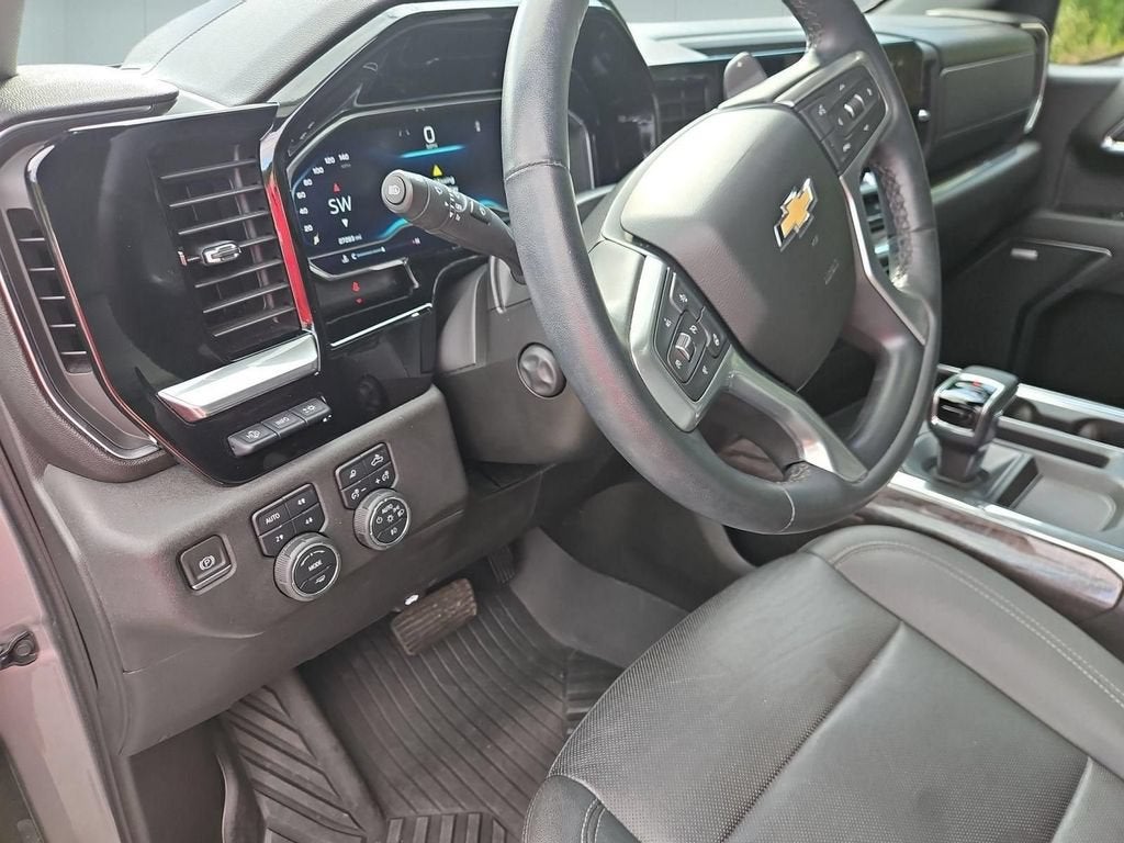 2023 Chevrolet Silverado 1500 LTZ - Photo 10