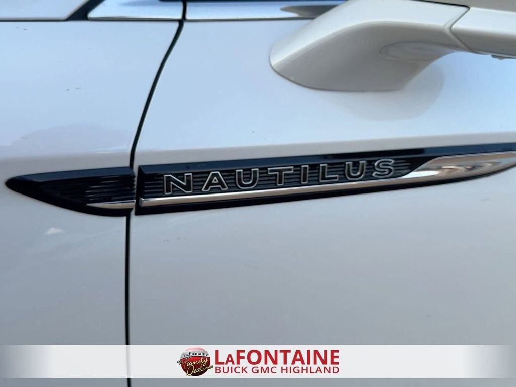 2019 Lincoln Nautilus Black Label