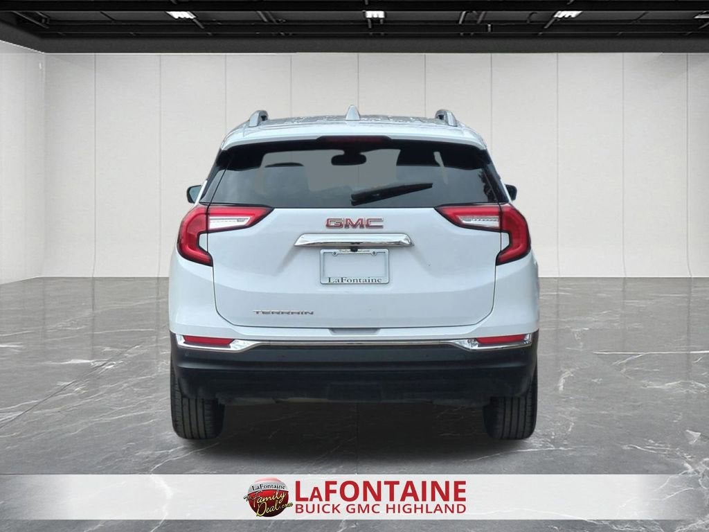 2022 GMC Terrain SLT