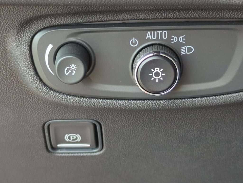 2023 GMC Terrain SLE - Photo 18