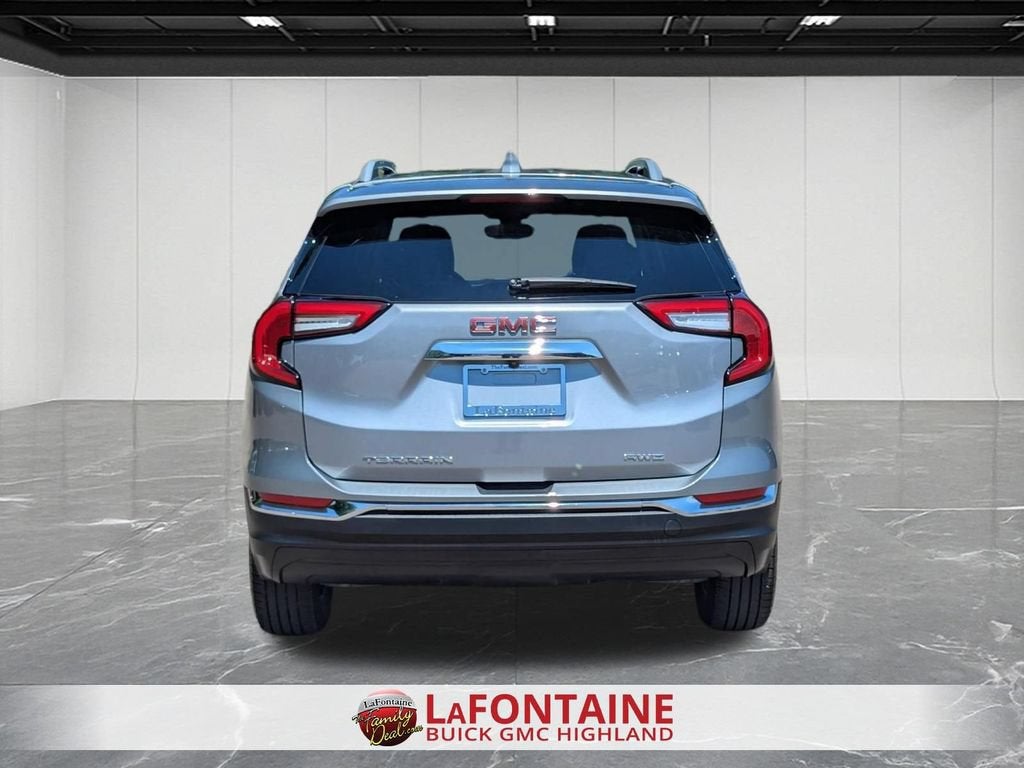 2023 GMC Terrain SLT