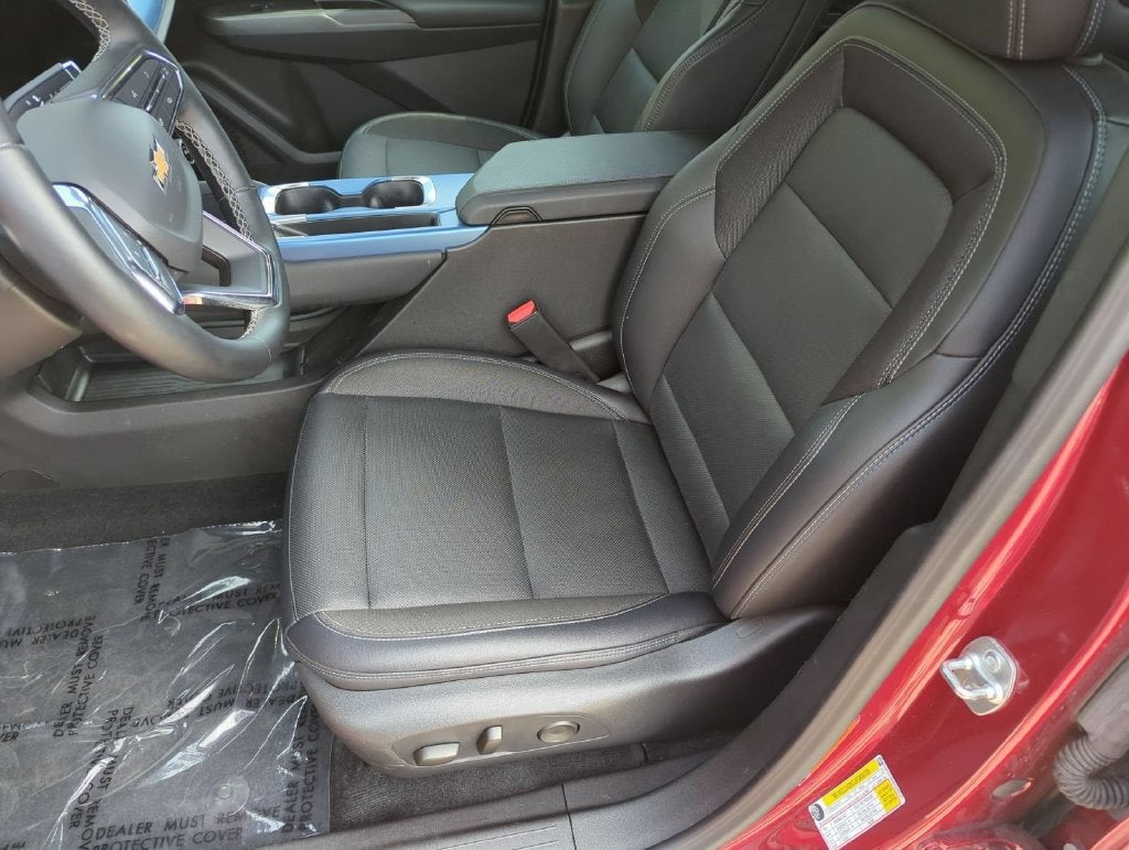 2024 Chevrolet Equinox EV LT - Photo 18