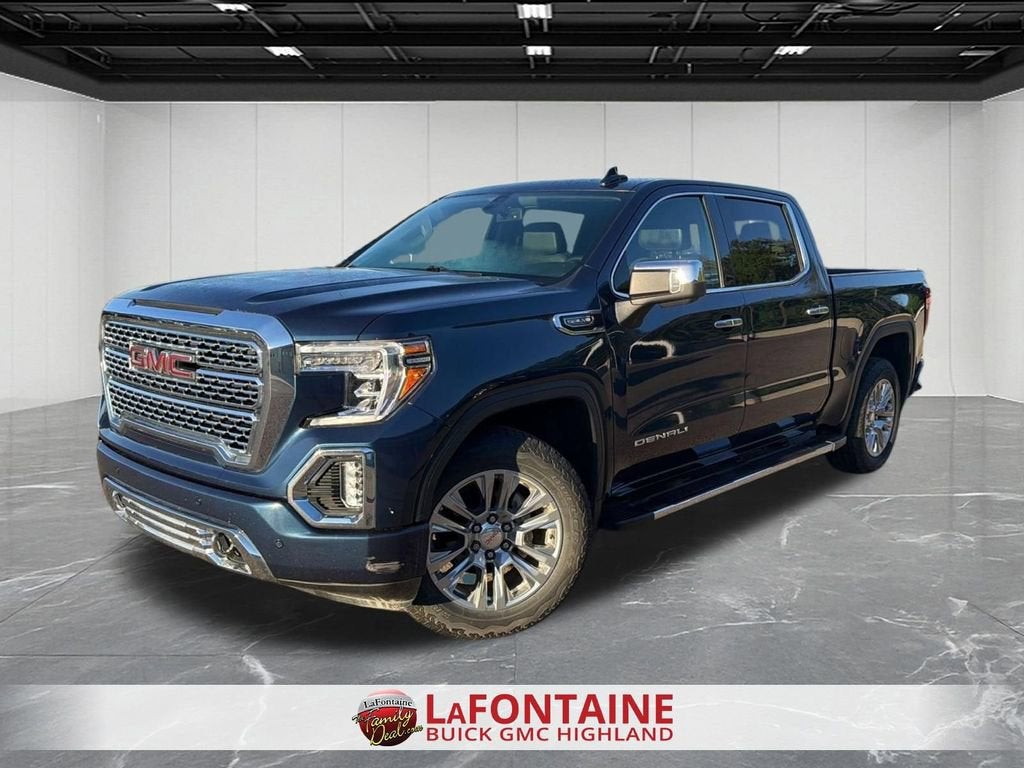 2022 GMC Sierra 4WD Crew Cab Short Box Denali's photo