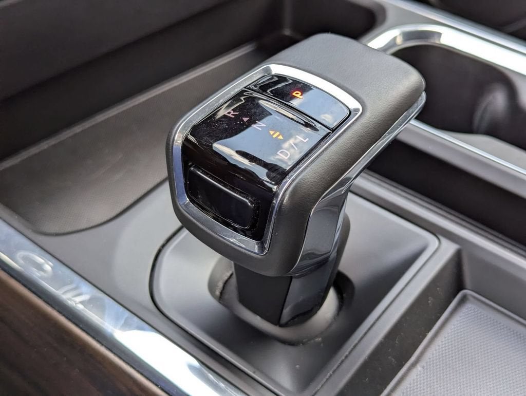 2024 GMC Sierra 1500 SLT - Photo 15