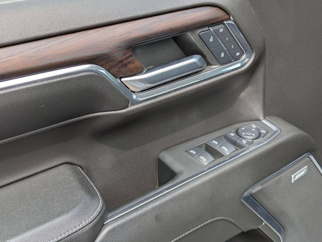 2024 GMC Sierra 1500 SLT - Photo 23