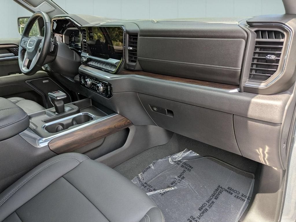 2024 GMC Sierra 1500 SLT - Photo 28