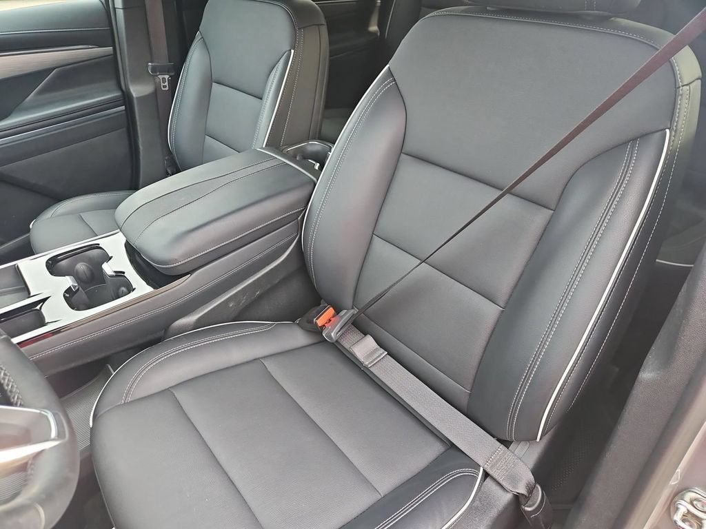 2025 Buick Enclave Preferred - Photo 19