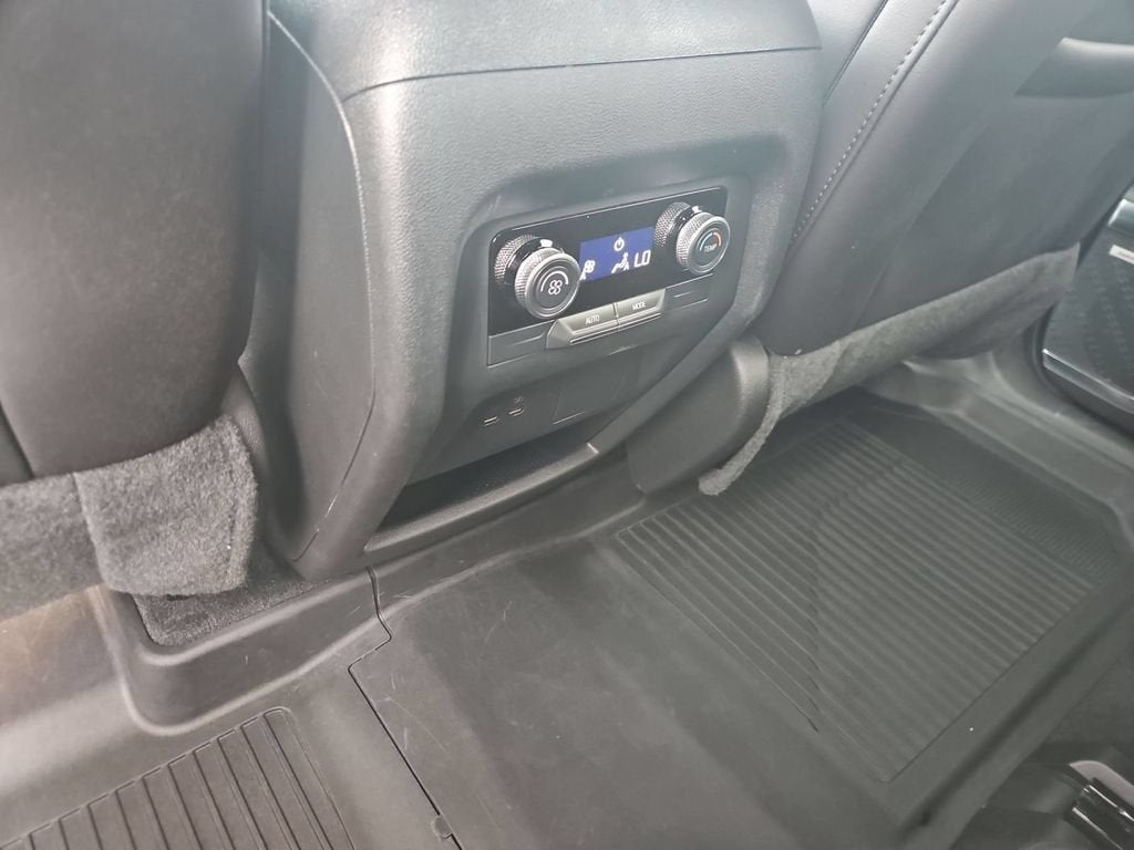 2025 Buick Enclave Preferred - Photo 21