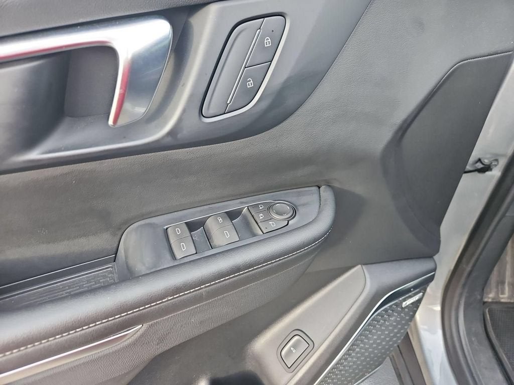 2025 Buick Enclave Preferred - Photo 23