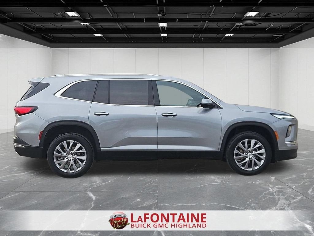 2025 Buick Enclave Preferred - Photo 9