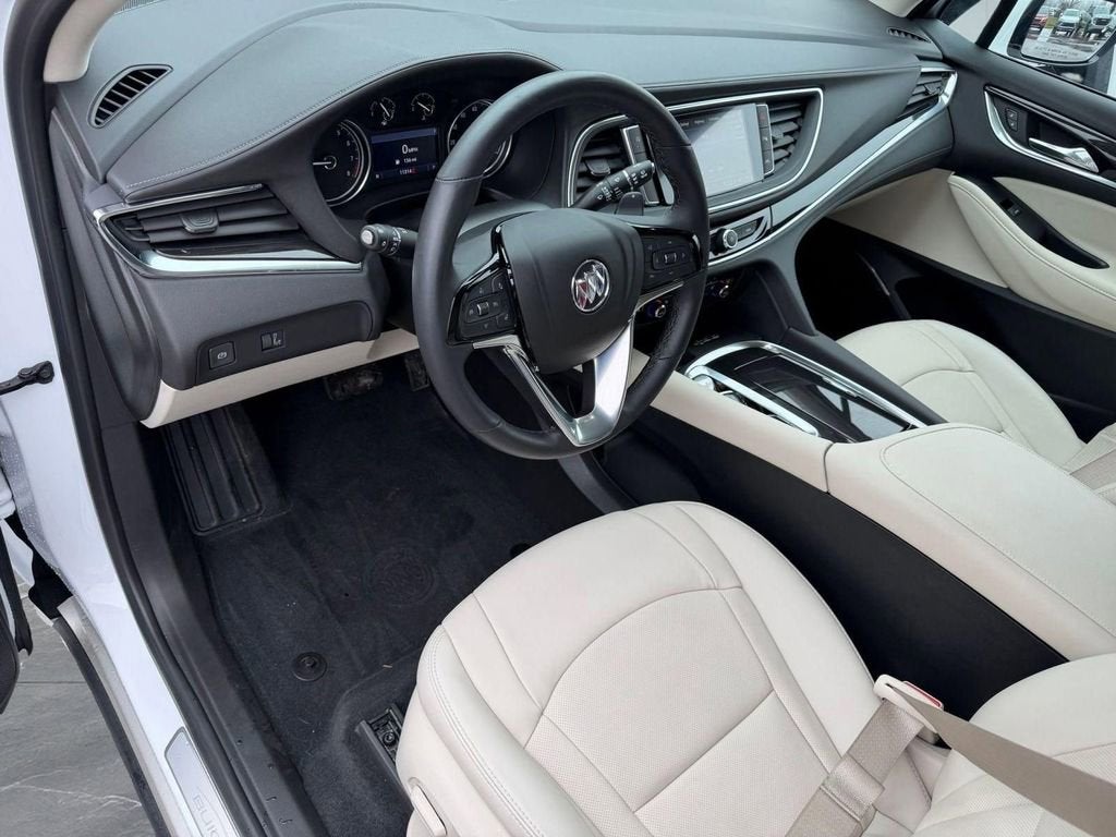 2024 Buick Enclave Essence