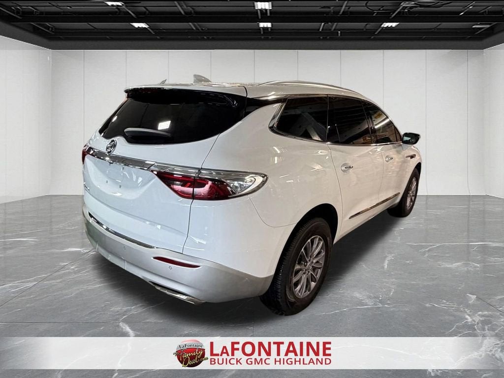 2024 Buick Enclave Essence