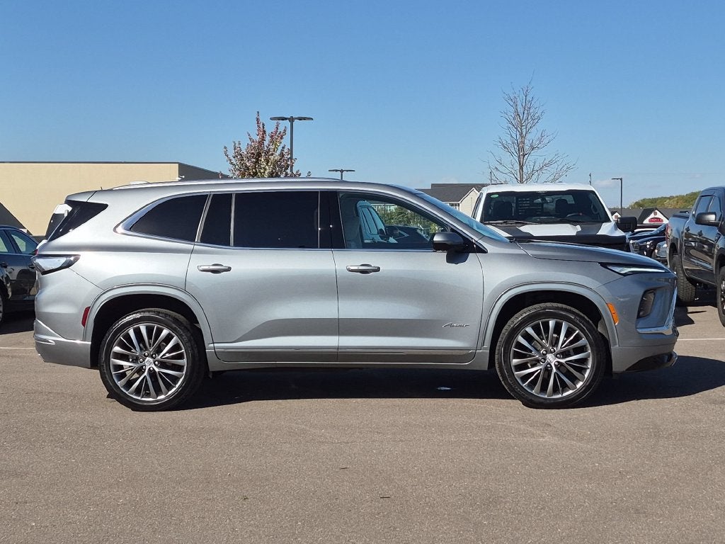 2025 Buick Enclave Avenir