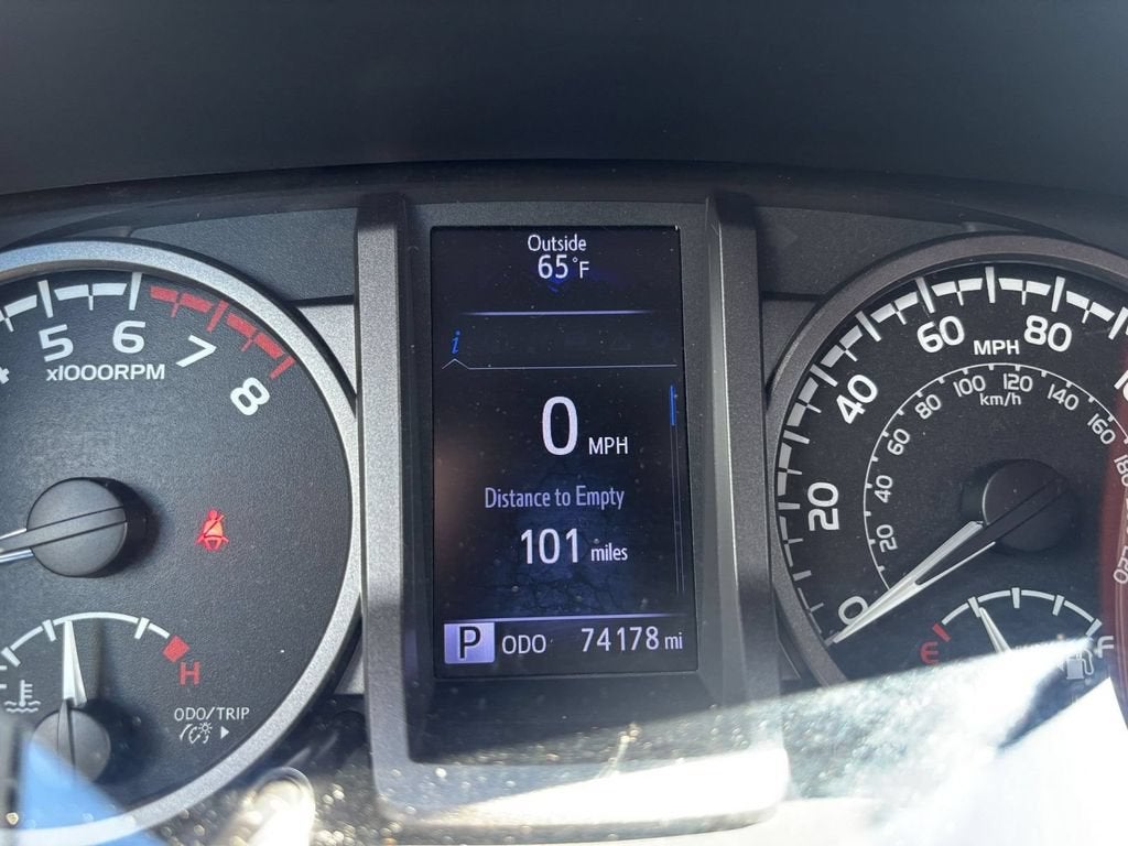 2018 Toyota Tacoma SR - Photo 12