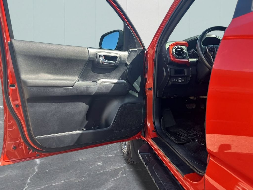 2018 Toyota Tacoma SR - Photo 22