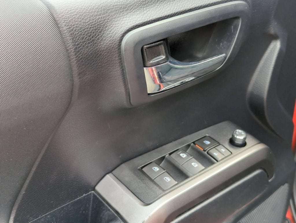 2018 Toyota Tacoma SR - Photo 23