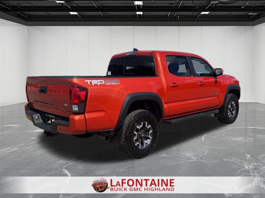 2018 Toyota Tacoma SR - Photo 8
