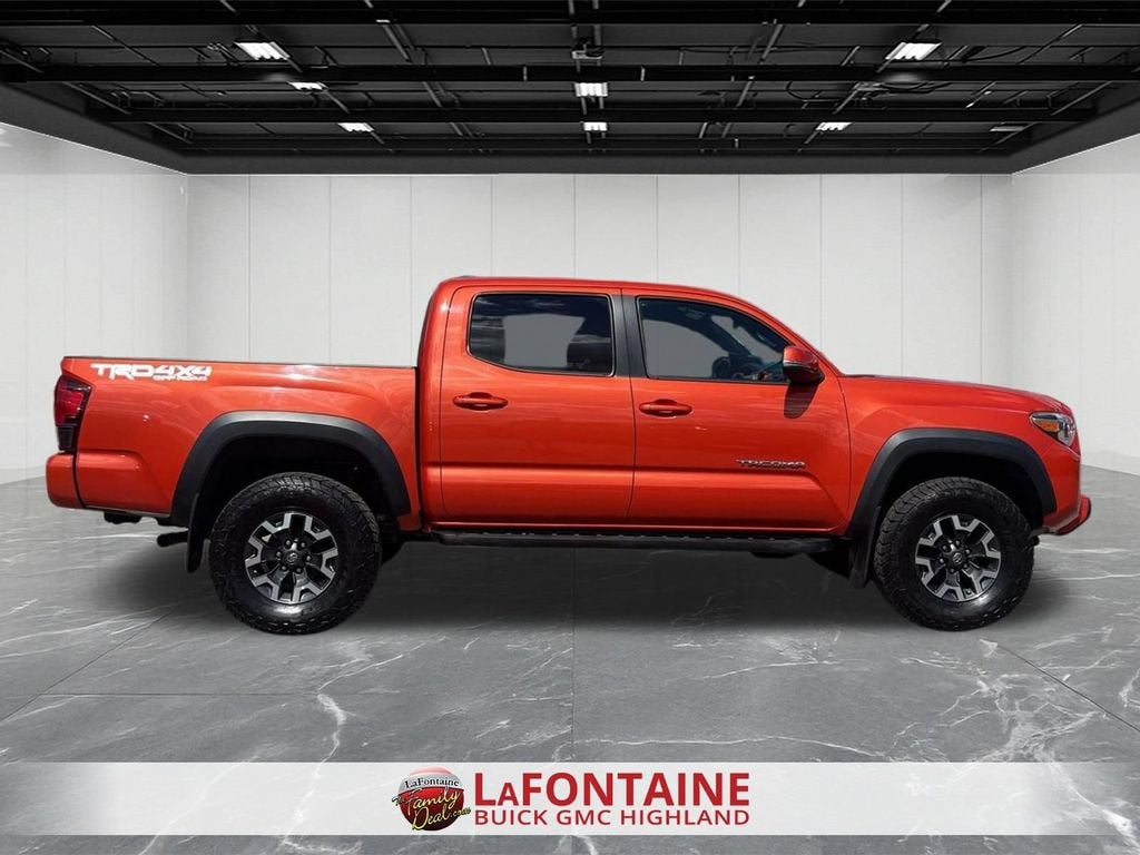 2018 Toyota Tacoma SR - Photo 9