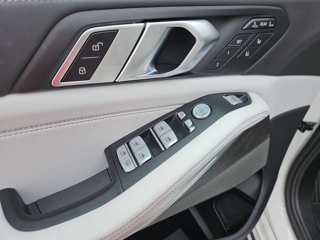 2023 BMW X7 40i - Photo 24