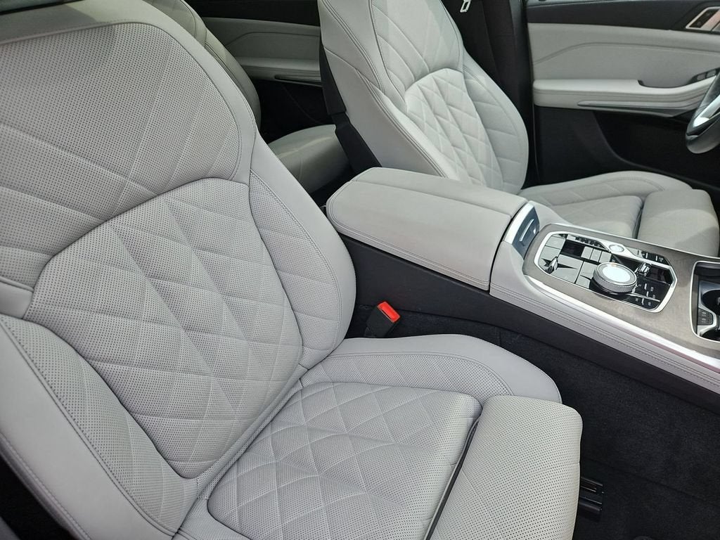 2023 BMW X7 40i - Photo 28