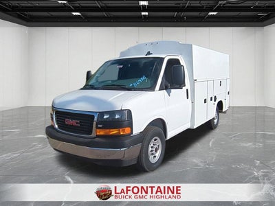 2025 GMC Savana Cutaway 3500 1WT