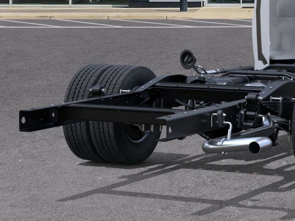 2025 GMC Savana Cutaway 3500 1WT