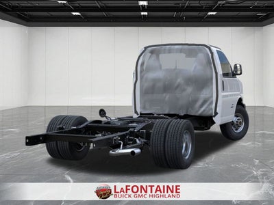 2025 GMC Savana Cutaway 3500 1WT