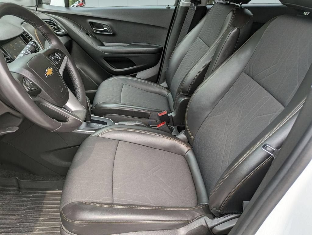 2022 Chevrolet Trax LT - Photo 18