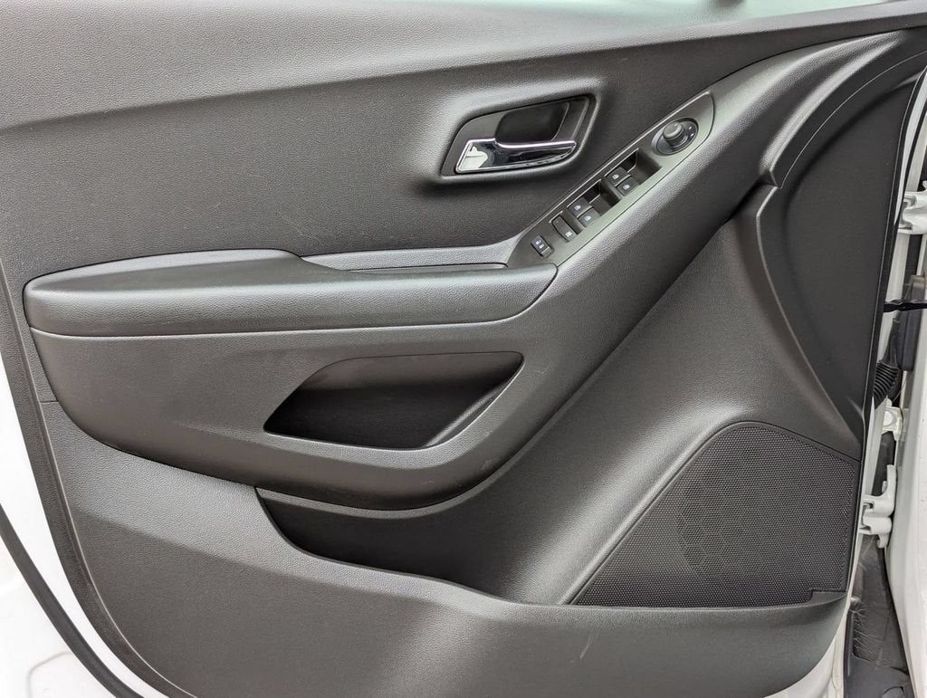 2022 Chevrolet Trax LT - Photo 20