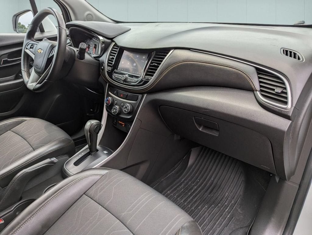 2022 Chevrolet Trax LT - Photo 27