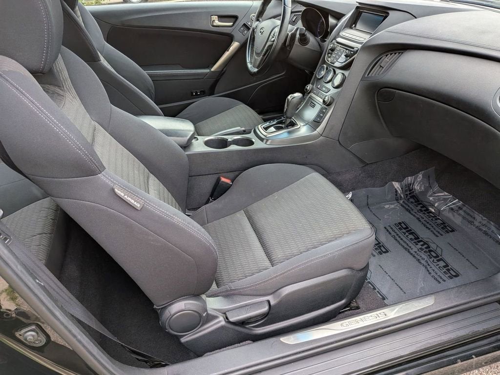 2016 Hyundai Genesis Coupe 3.8 Base