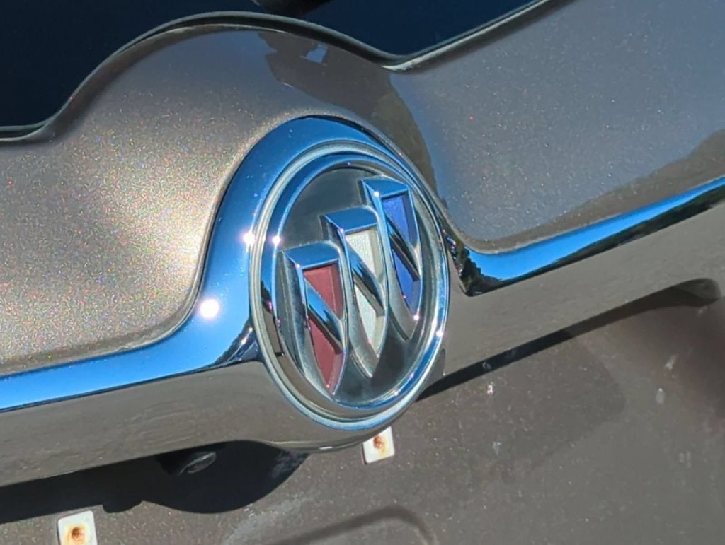 2019 Buick Envision Essence - Photo 29