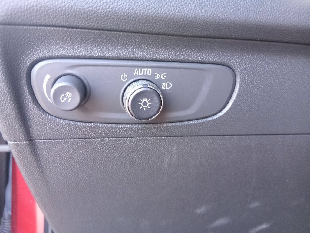 2023 Buick Envision Essence - Photo 17