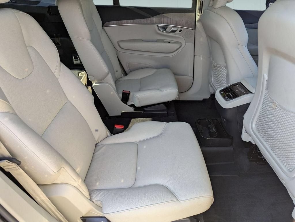 2023 Volvo XC90 Plus