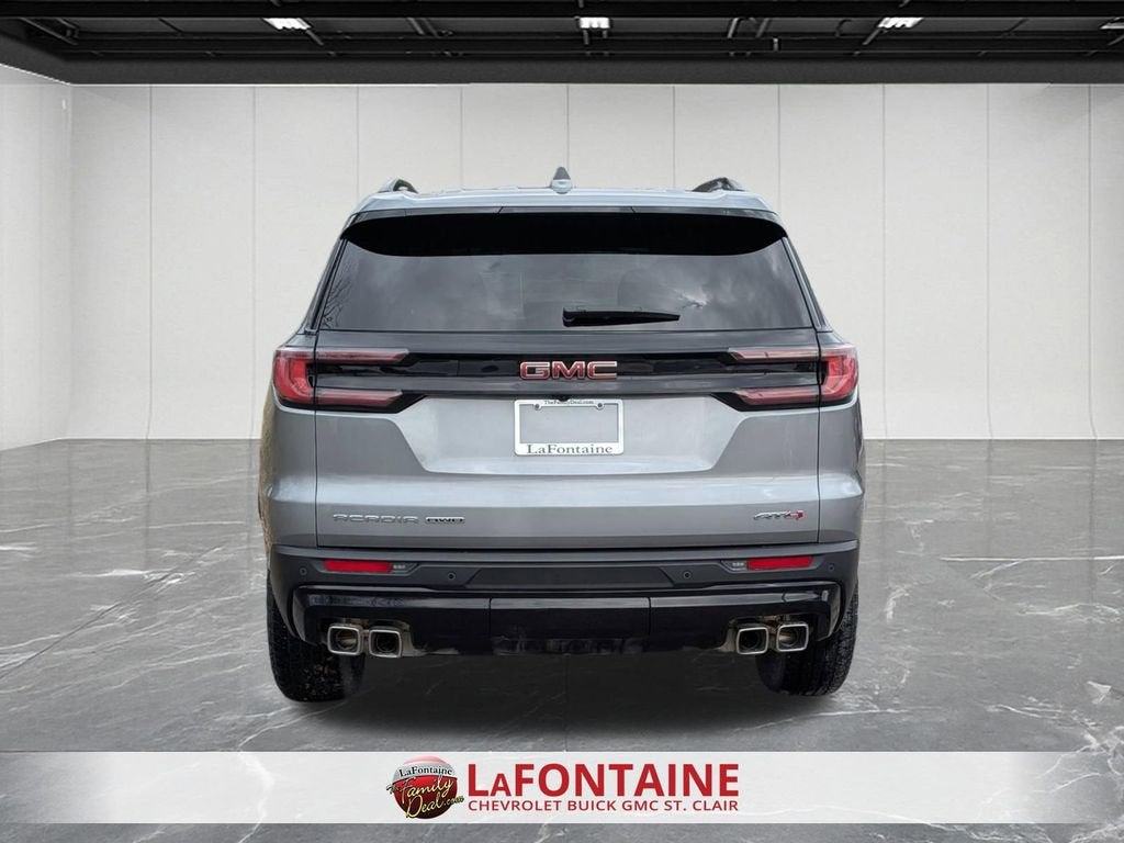 2024 GMC Acadia AT4