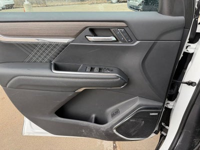 2024 GMC Acadia Denali