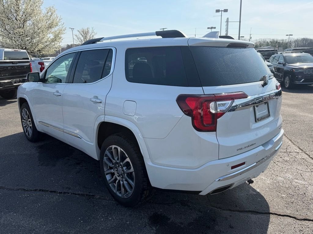 2023 GMC Acadia Denali