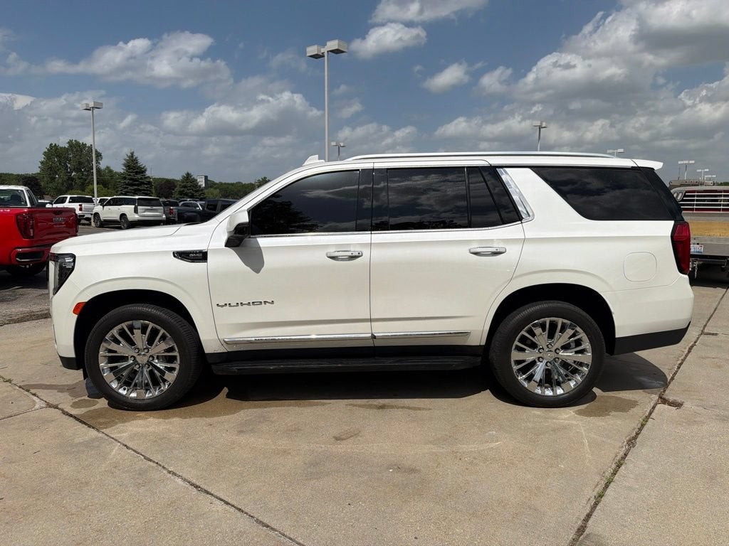 2021 GMC Yukon SLT